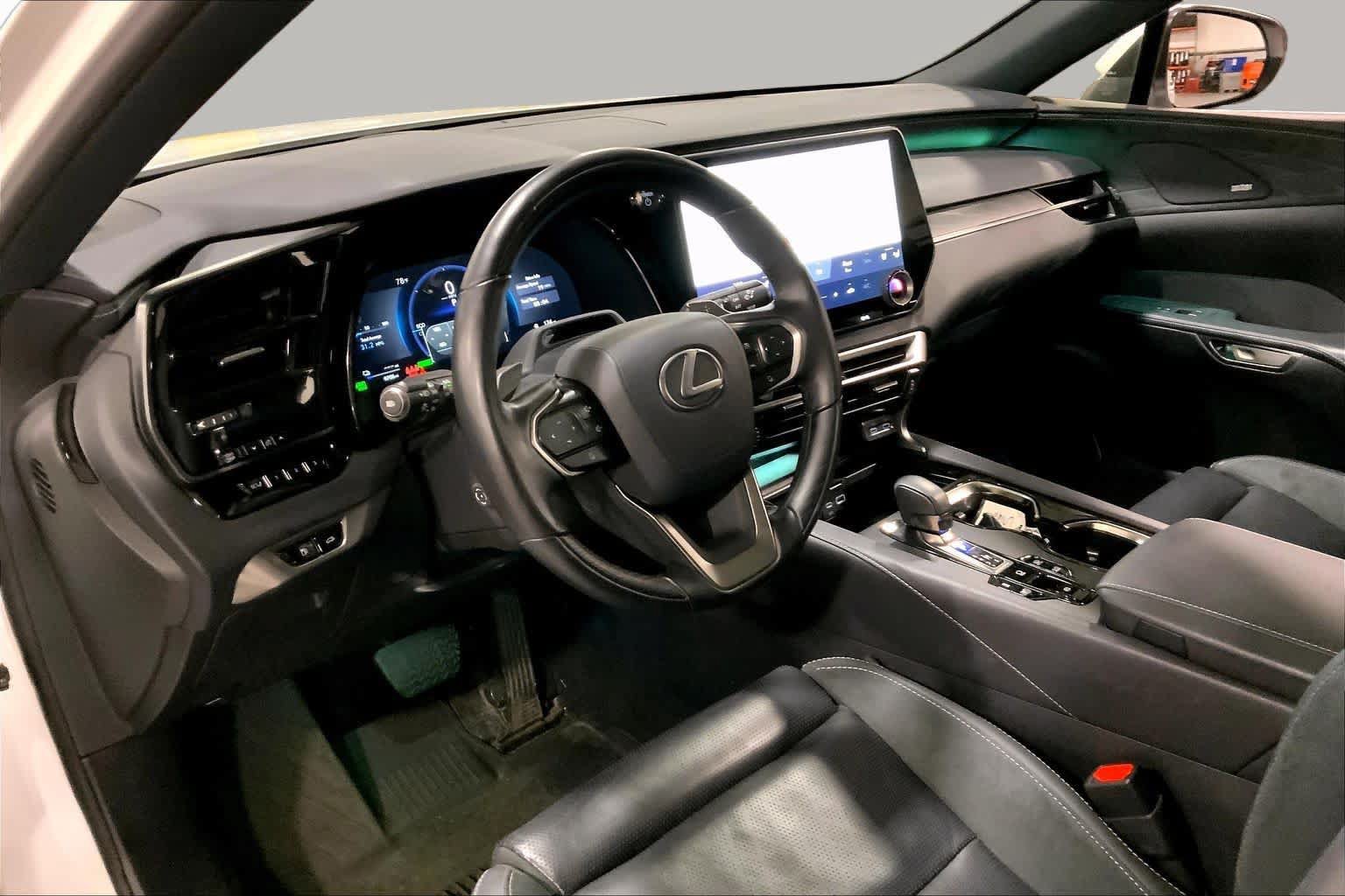 Certified 2025 Lexus RX 450h AWD w/ Convenience Package image 18