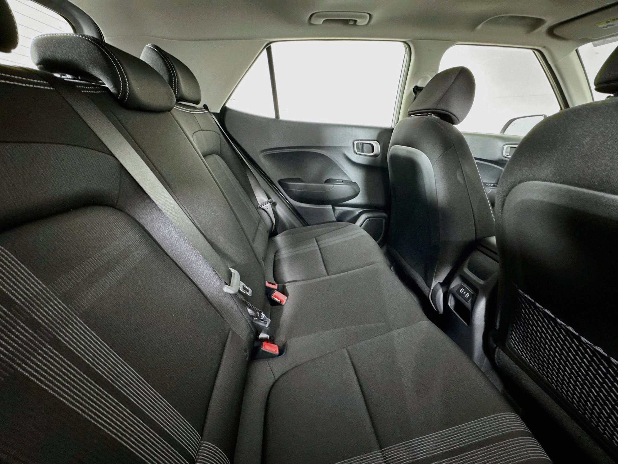 Used 2026 Hyundai Venue SEL FWD image 43