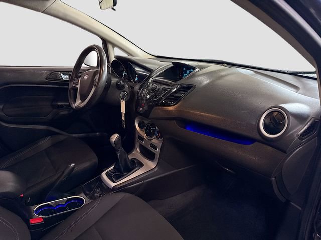 Used 2014 Ford Fiesta SE image 26