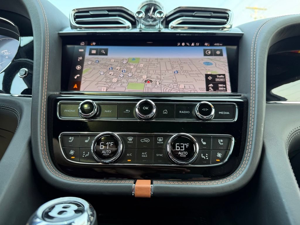 Used 2022 Bentley Bentayga Speed AWD/4WD image 17