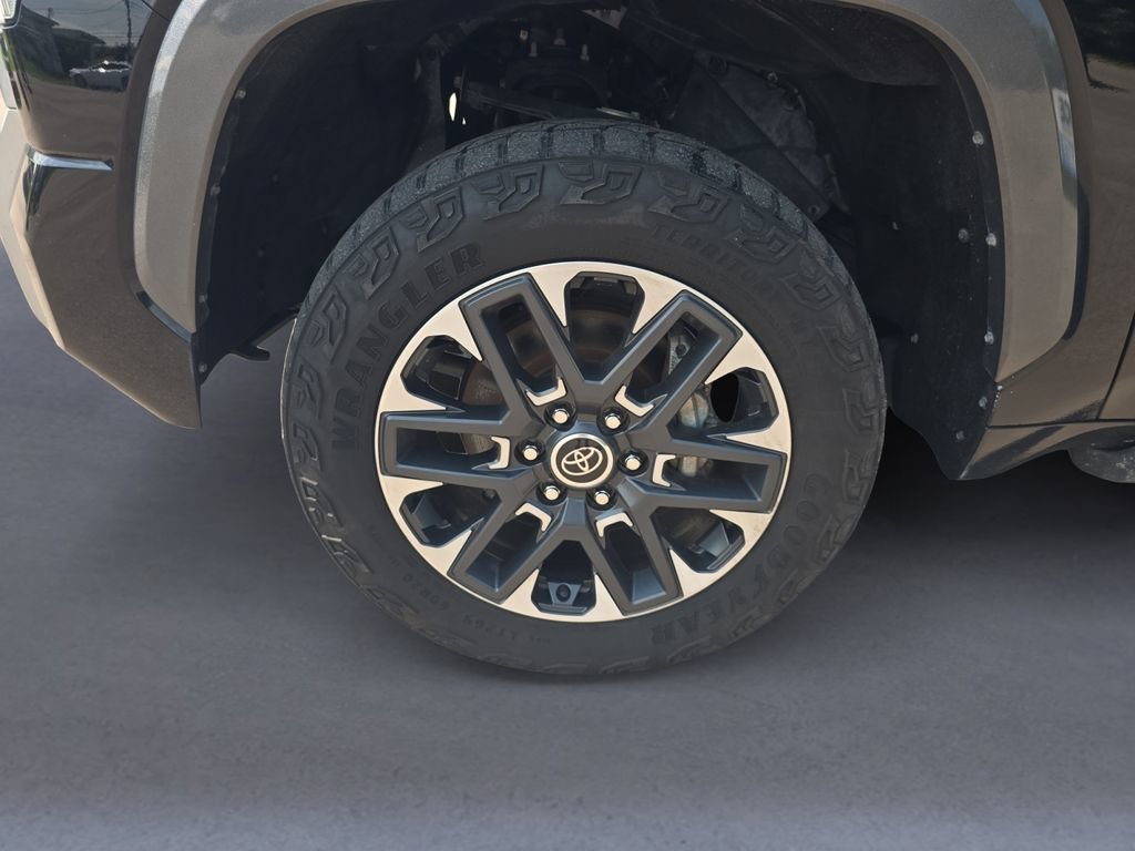 Used 2023 Toyota Tundra Limited AWD/4WD image 11