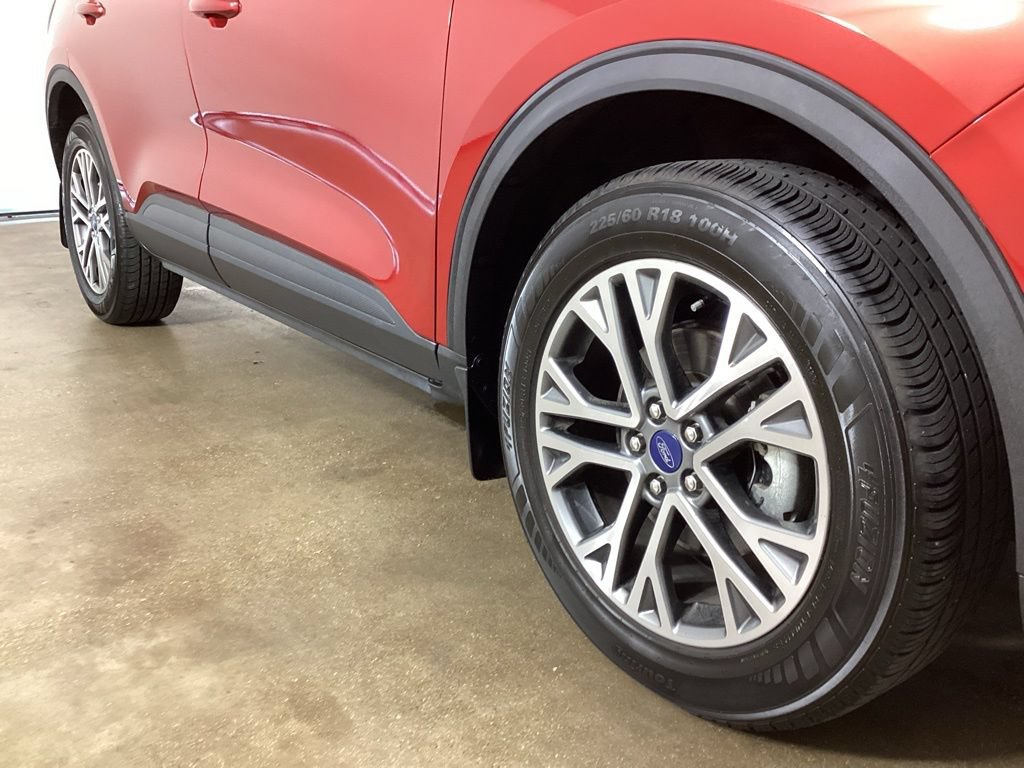 Used 2022 Ford Escape SEL w/ Technology Package AWD/4WD image 6