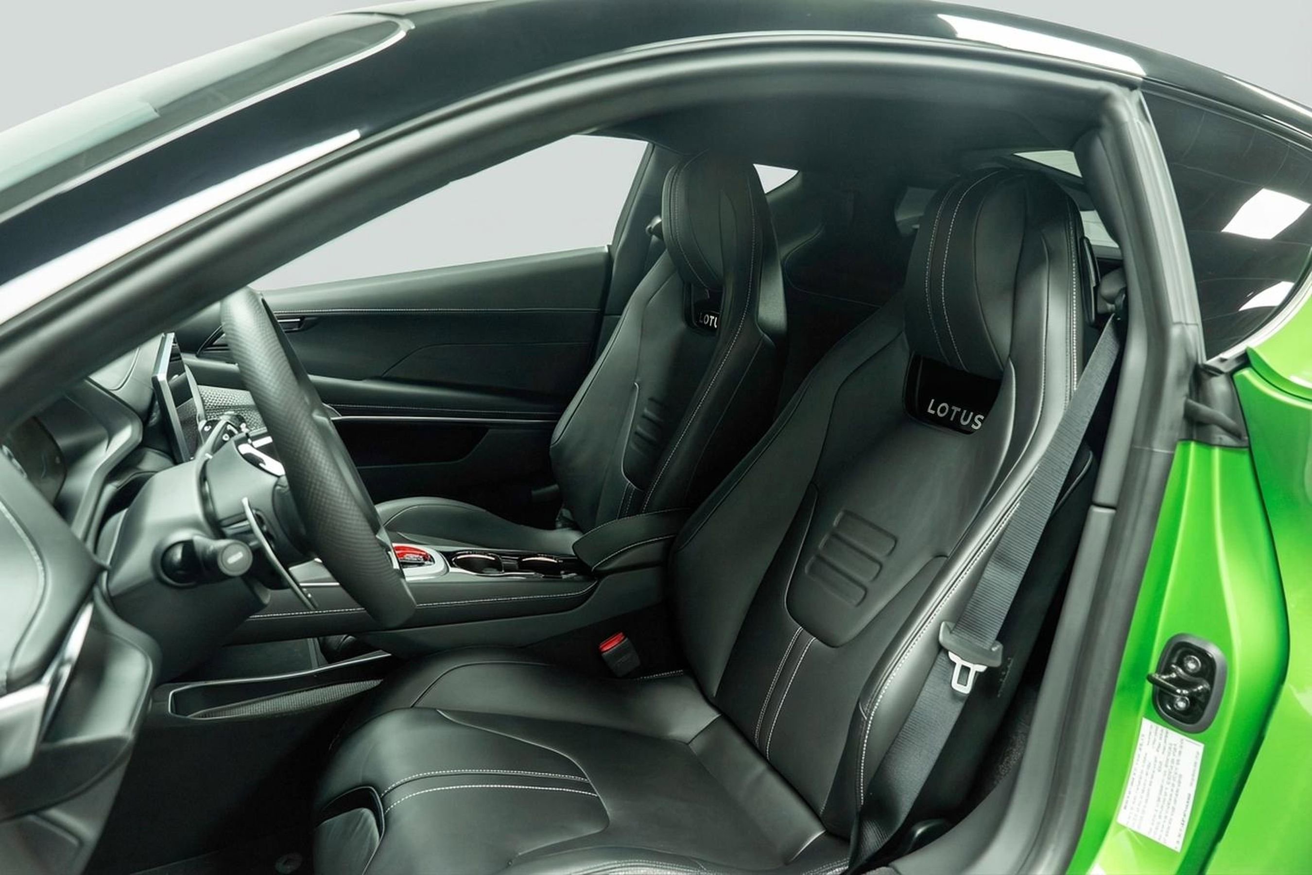 New 2026 Lotus Emira SE image 8