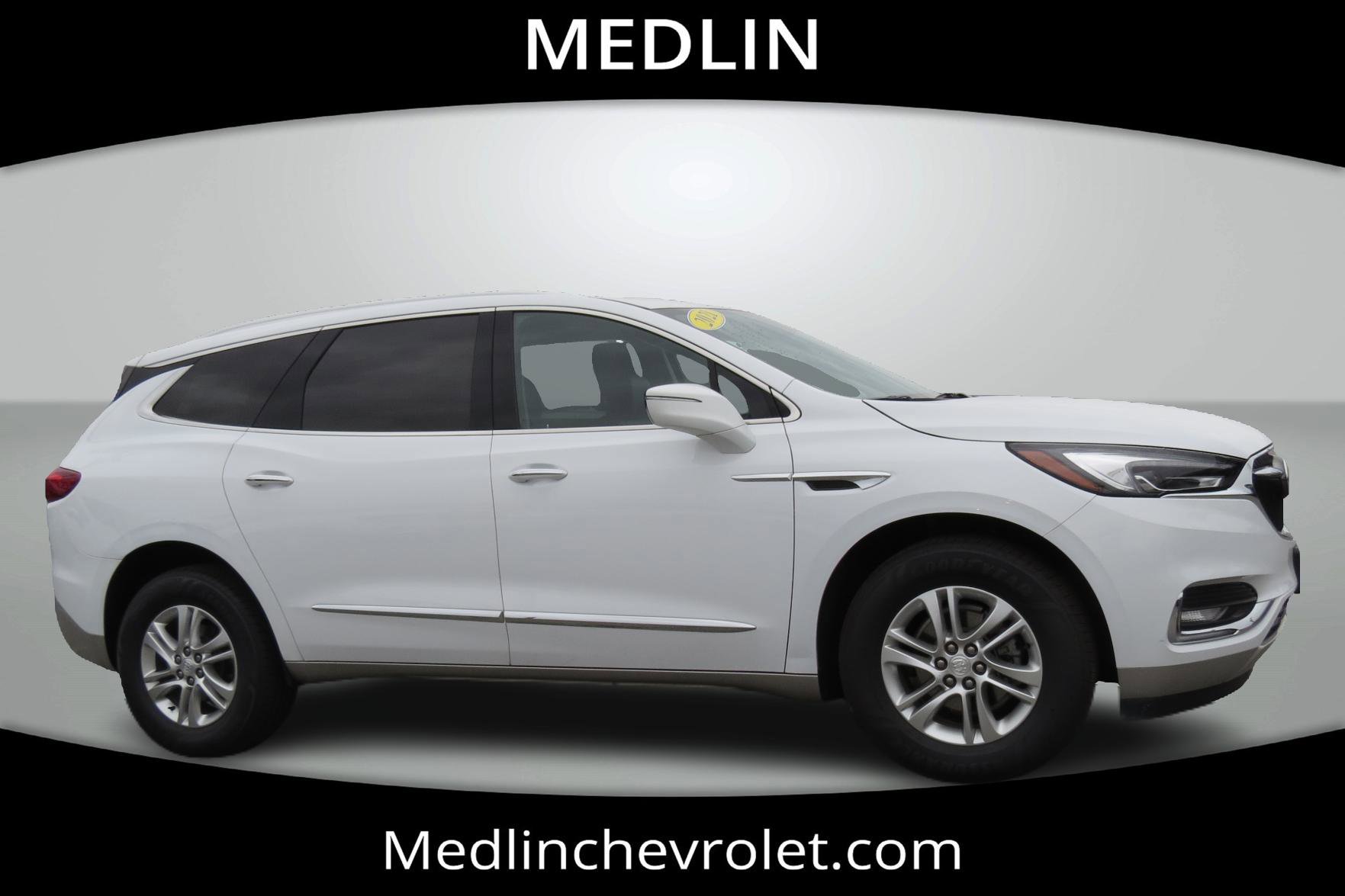 Used 2021 Buick Enclave Essence image 2