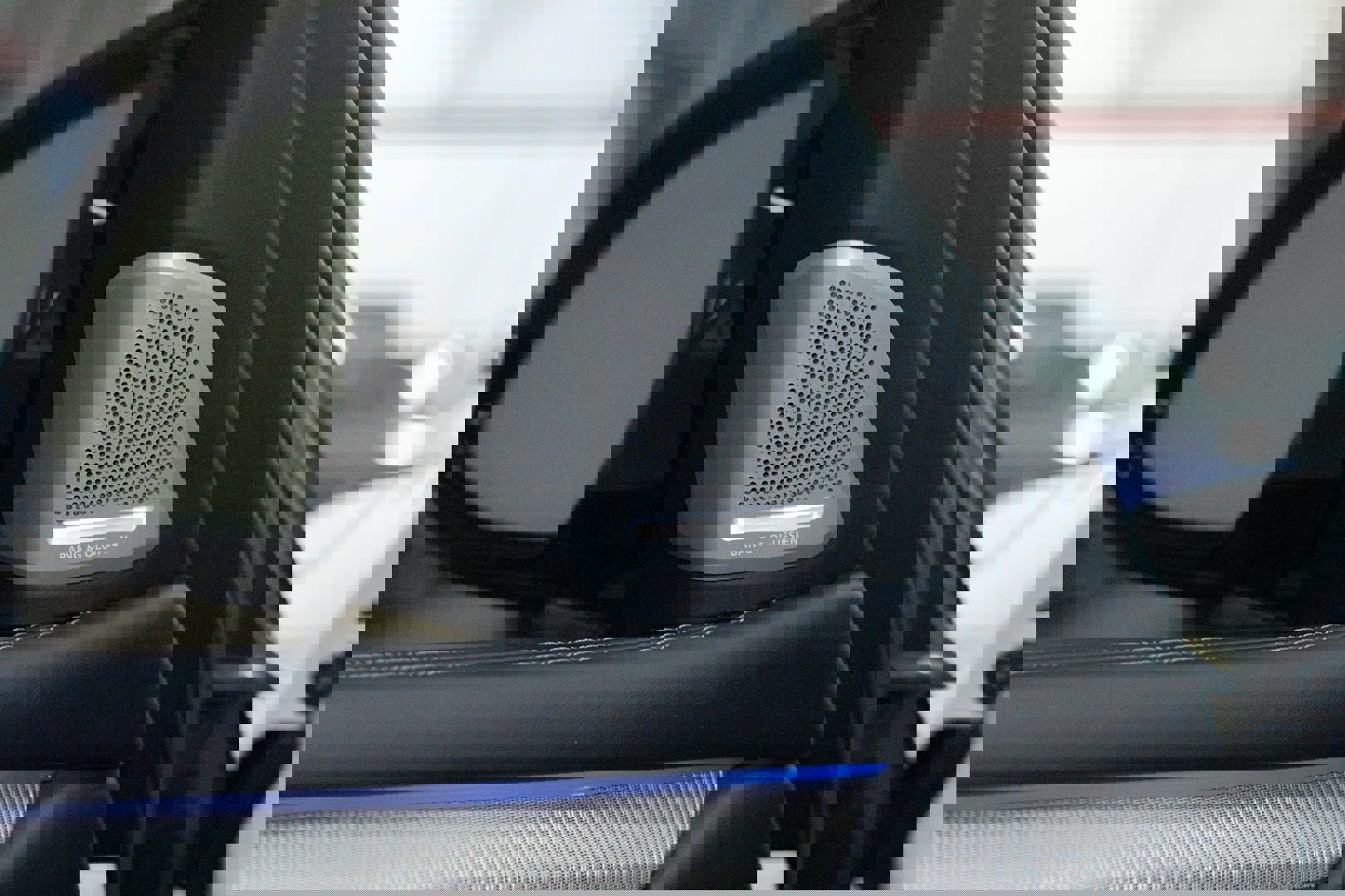 Used 2015 BMW X5 M image 16