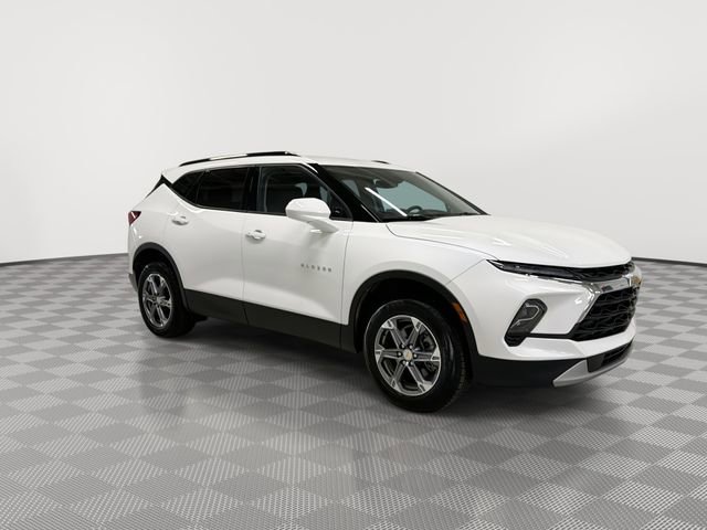 Certified 2024 Chevrolet Blazer LT w/ Convenience Package image 13