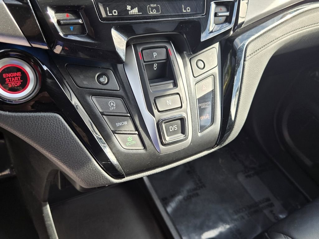 Certified 2024 Honda Odyssey Touring image 19
