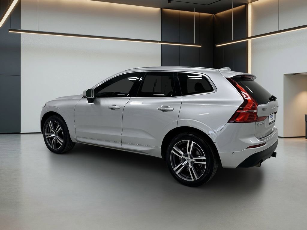 Used 2019 Volvo XC60 T6 Momentum w/ Premium Package image 3