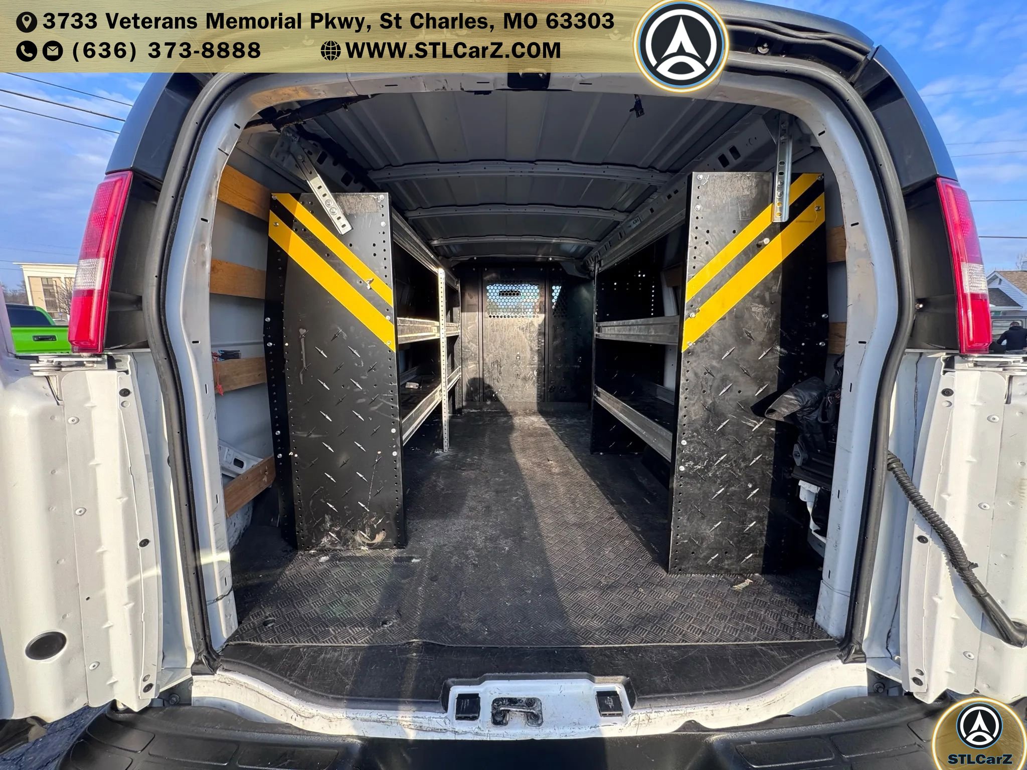 Used 2021 GMC Savana 2500 w/ Driver Convenience Package image 11