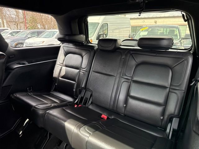 Used 2018 Lincoln Navigator Reserve w/ Technology Package image 16