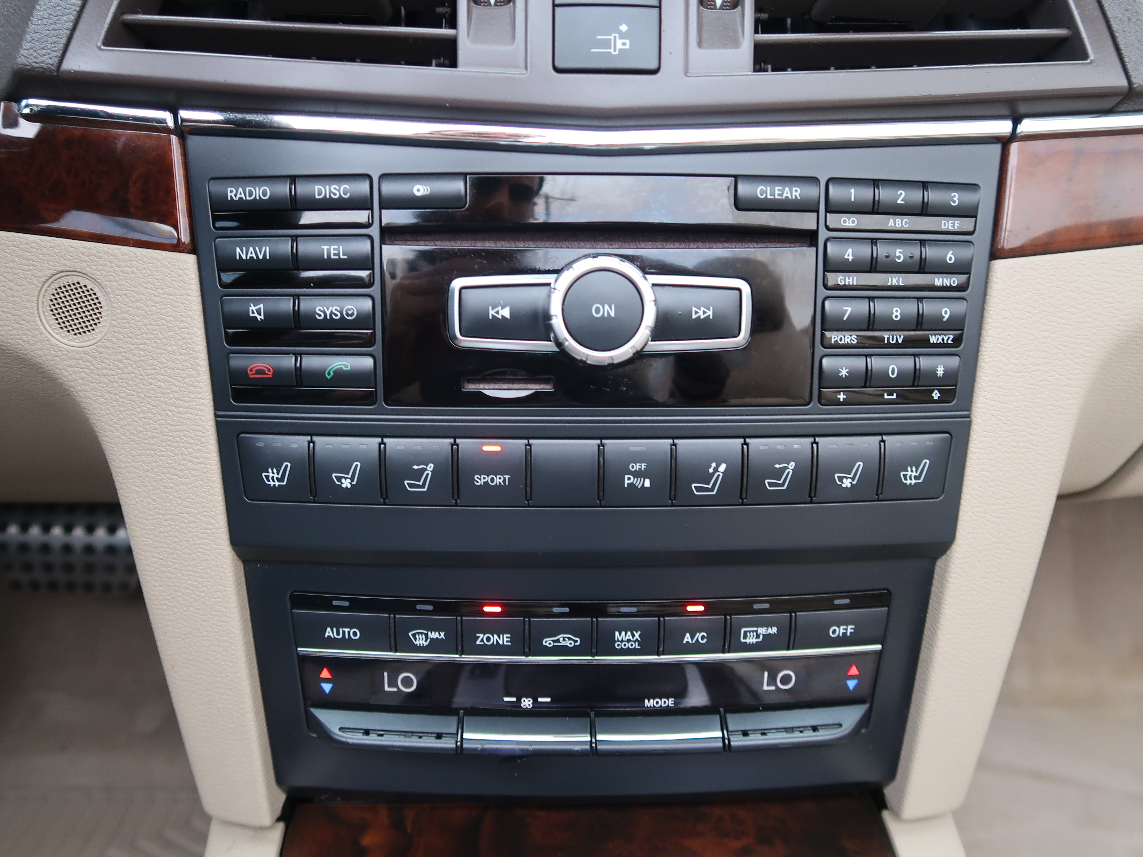 Used 2013 Mercedes-Benz E 550 Cabriolet image 18