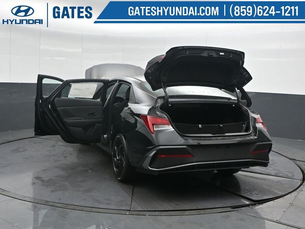New 2026 Hyundai Elantra SEL FWD image 50