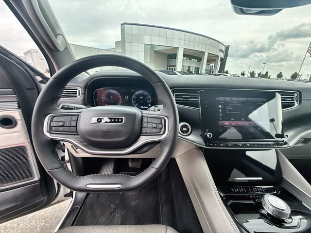 Used 2024 Jeep Wagoneer Series II w/ Flexible Seating Group RWD image 14