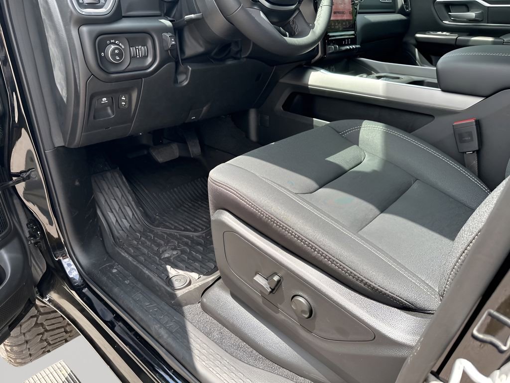 New 2026 RAM 1500 Lone Star AWD/4WD image 33