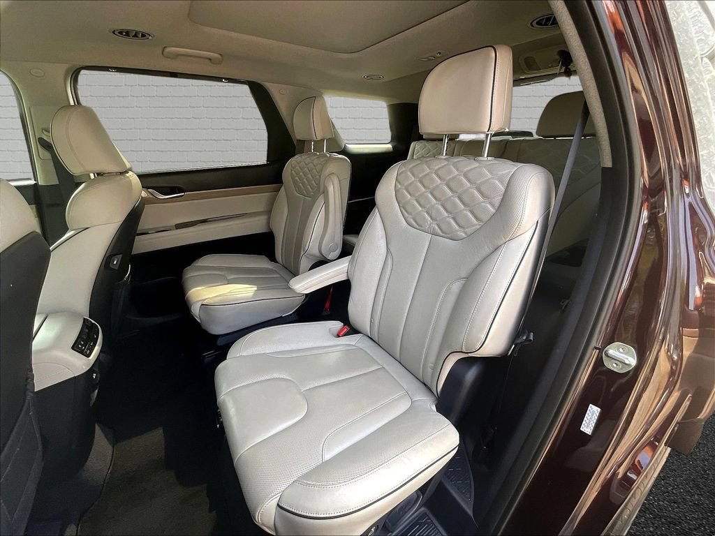Used 2022 Hyundai Palisade Limited FWD image 18