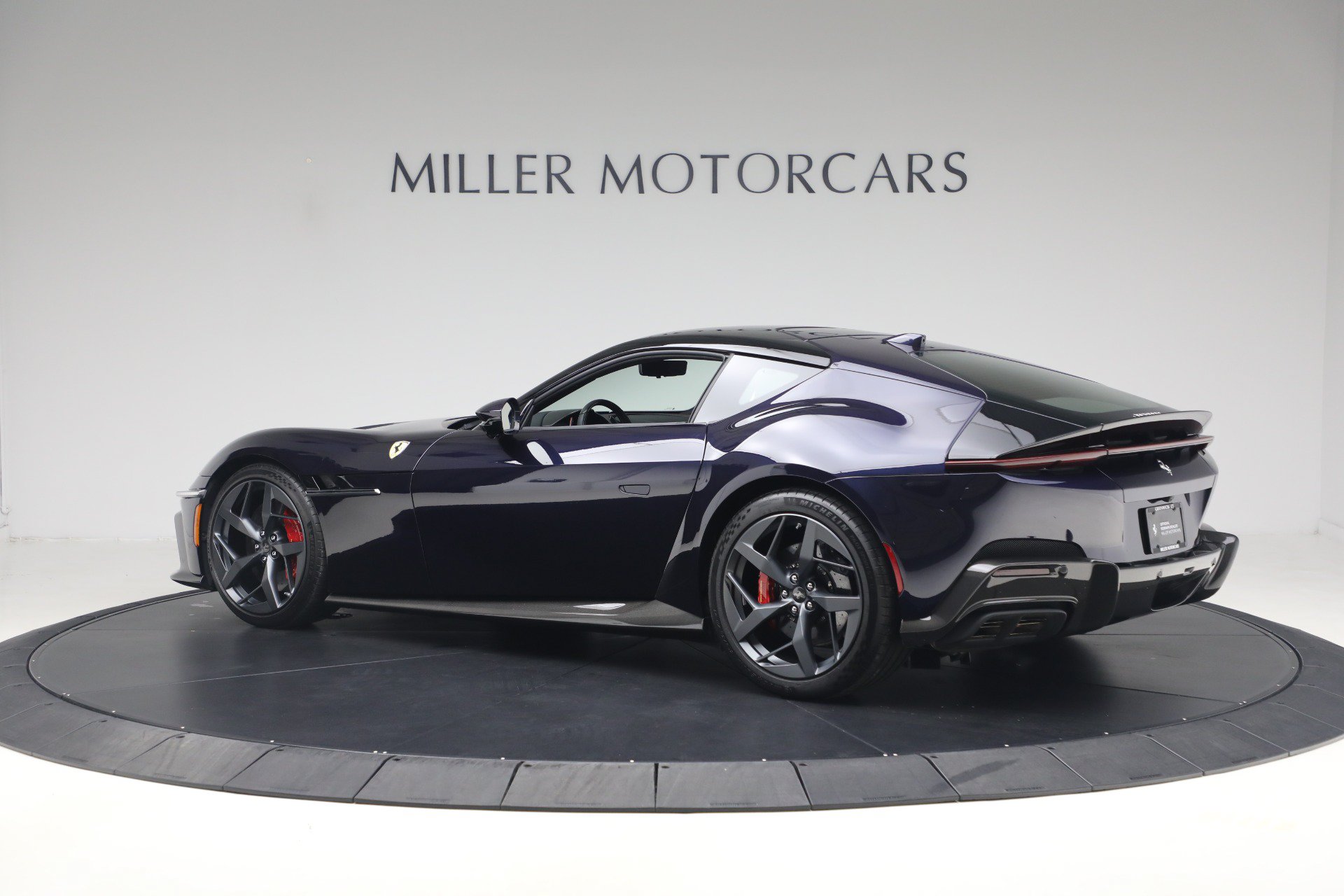 Used 2025 Ferrari 12Cilindri RWD image 5