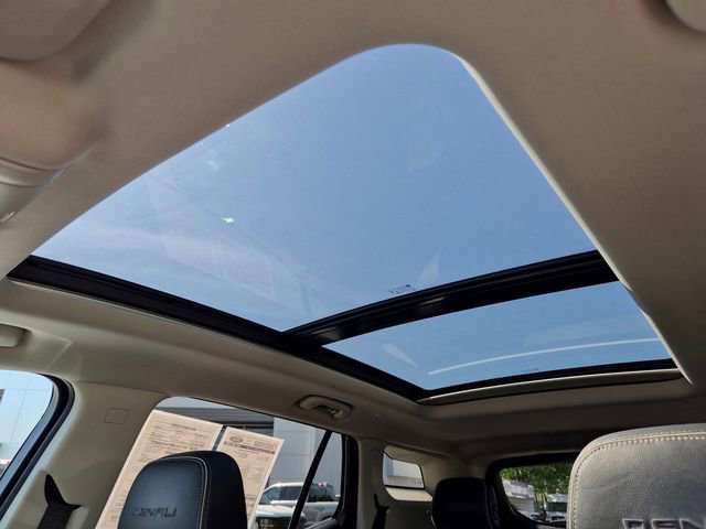 Used 2019 GMC Terrain Denali w/ Advanced Safety Package image 19