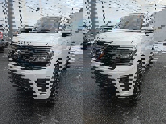 Used 2024 Ford Expedition Limited image 9