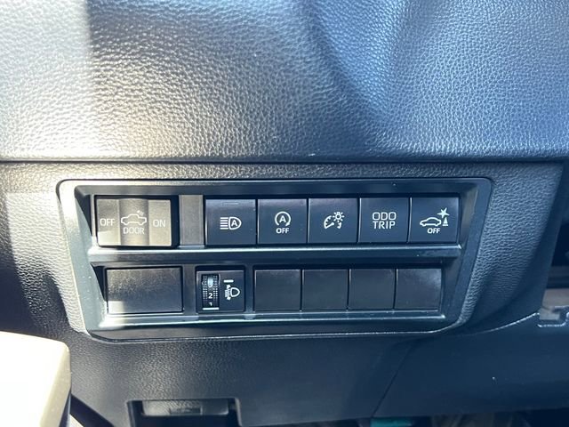 Used 2022 Toyota Tundra SR5 w/ SR5 Convenience Package image 24