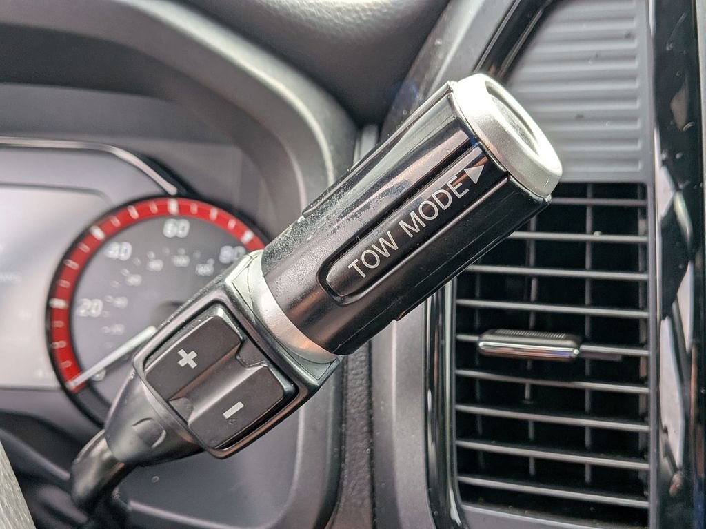 Used 2024 Nissan Titan PRO-4X w/ Off Road Protection Package image 33