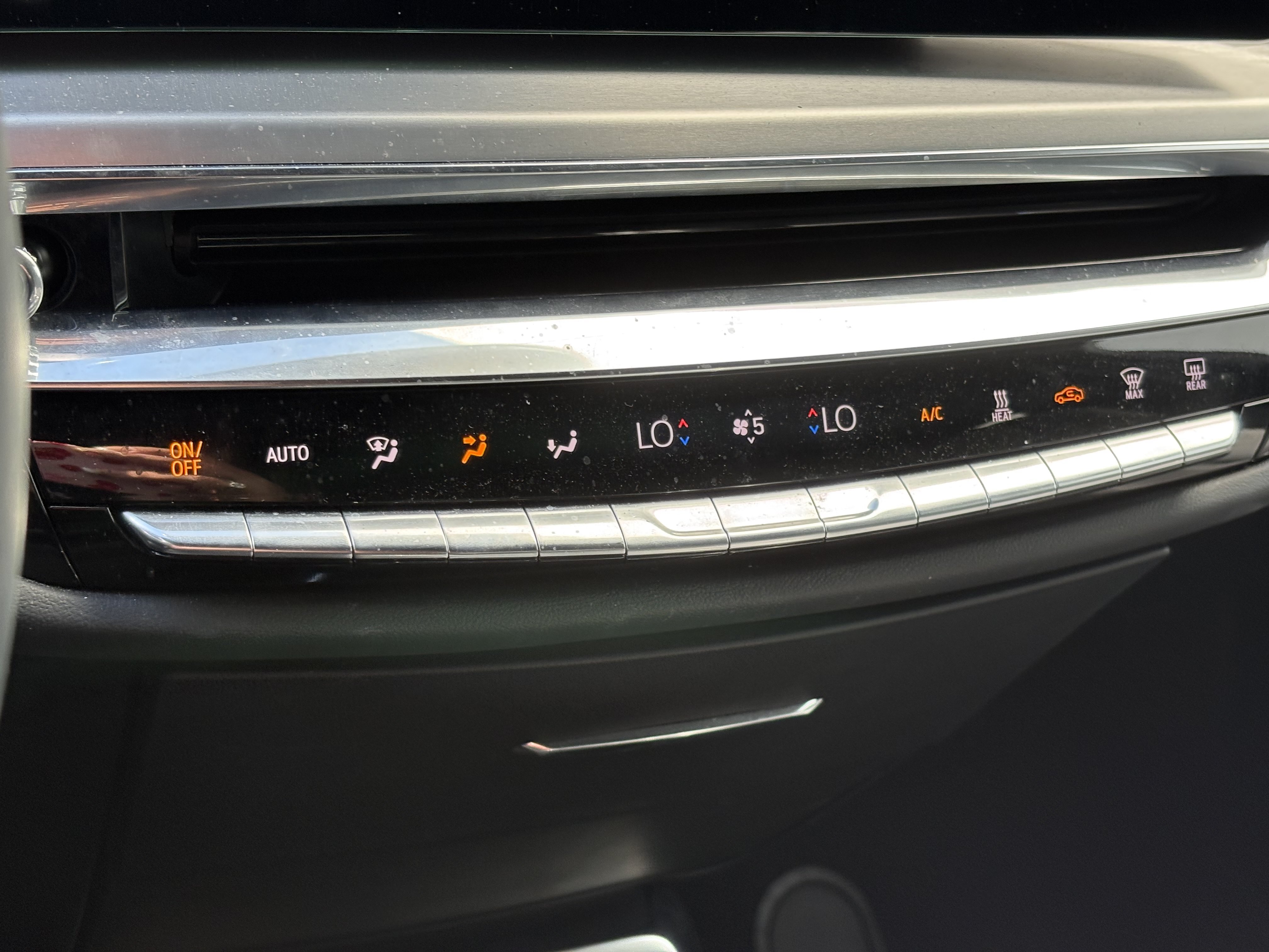 Certified 2024 Cadillac Lyriq Luxury AWD/4WD image 20