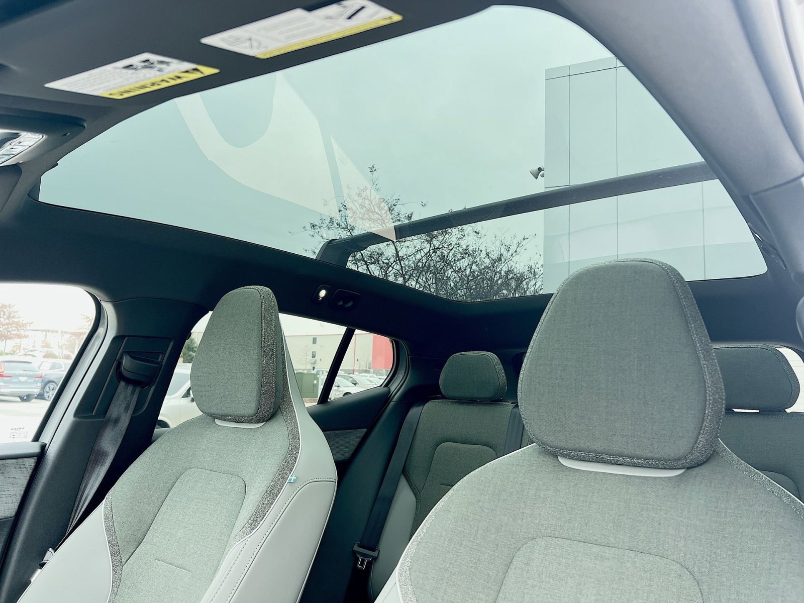 New 2026 Volvo EX30 Cross Country Ultra image 23