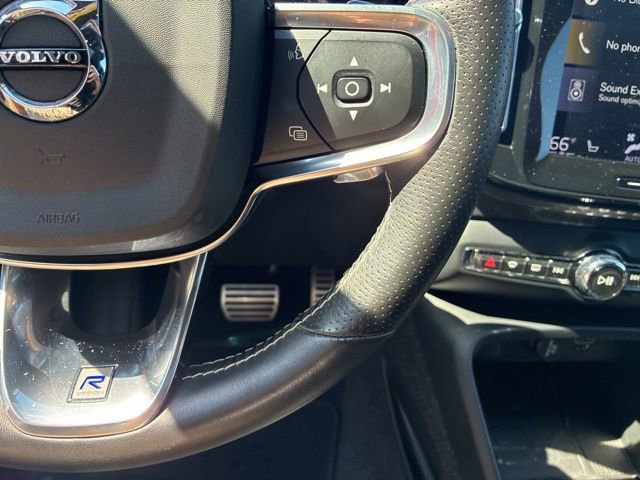 Used 2020 Volvo XC40 T5 R-Design w/ Protection Package Premier AWD/4WD image 25
