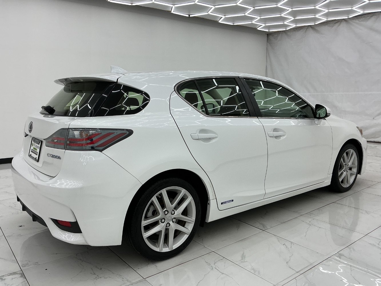 Used 2015 Lexus CT 200h FWD image 11