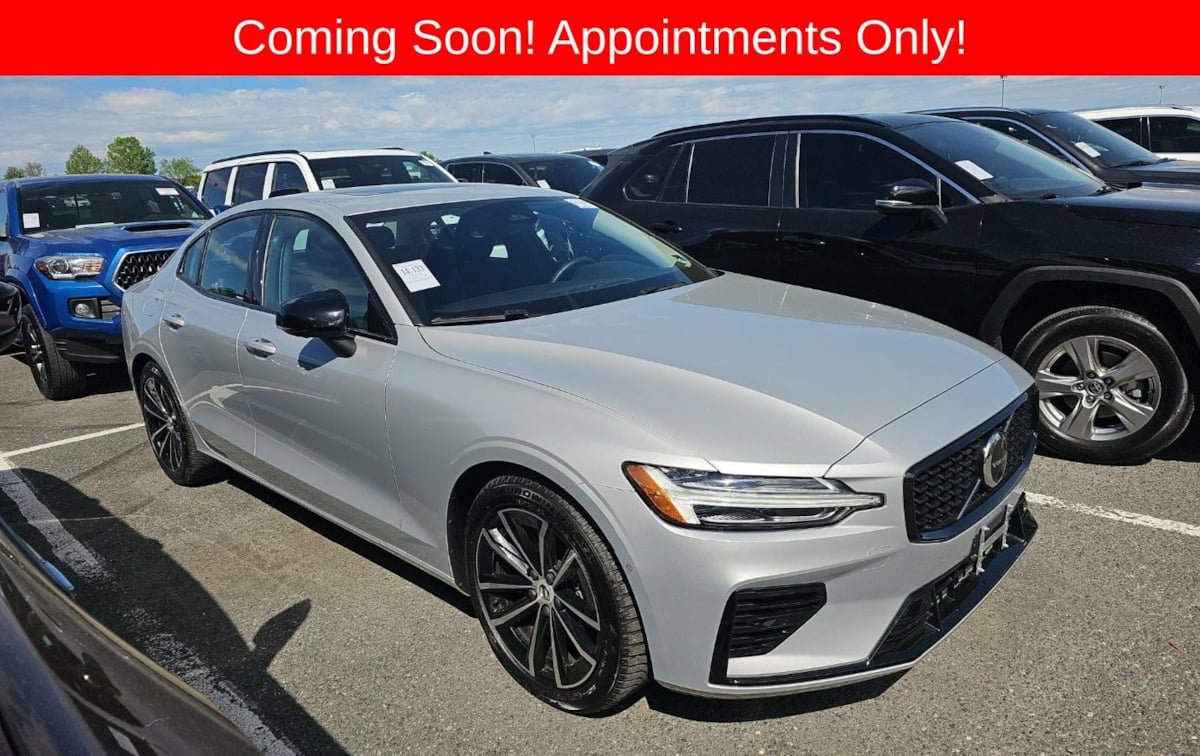 Used 2023 Volvo S60 T8 Plus AWD/4WD image 1