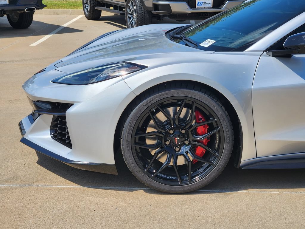 New 2027 Chevrolet Corvette Z06 RWD image 5