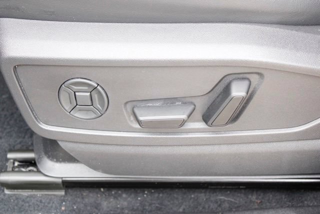 Used 2025 Audi Q5 Premium w/ Convenience Package AWD/4WD image 15