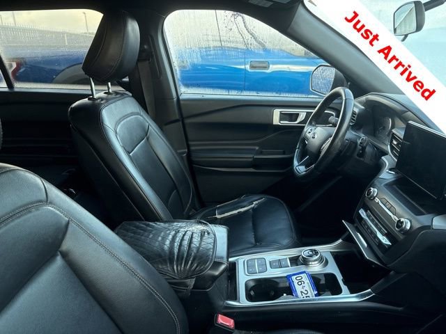 Used 2020 Ford Explorer XLT w/ Equipment Group 202A image 11