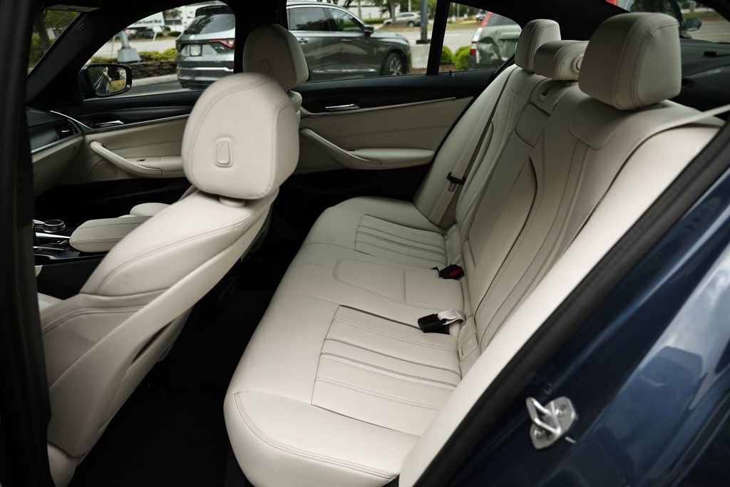 Used 2023 BMW 530e xDrive w/ M Sport Package AWD/4WD image 24