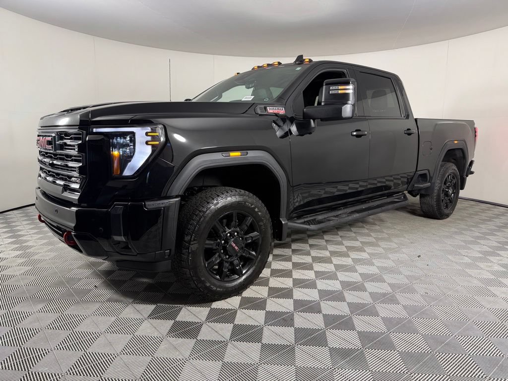 Used 2024 GMC Sierra 2500 AT4 w/ Technology Package AWD/4WD image 3