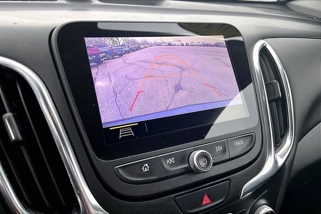 Used 2019 Chevrolet Equinox LT image 17