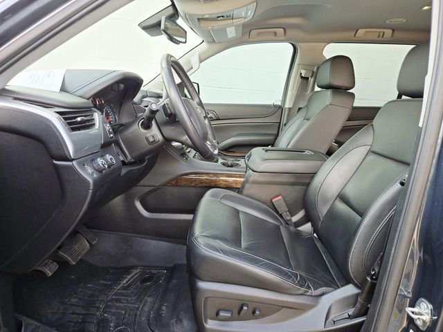 Used 2020 Chevrolet Suburban LT w/ Luxury Package image 8