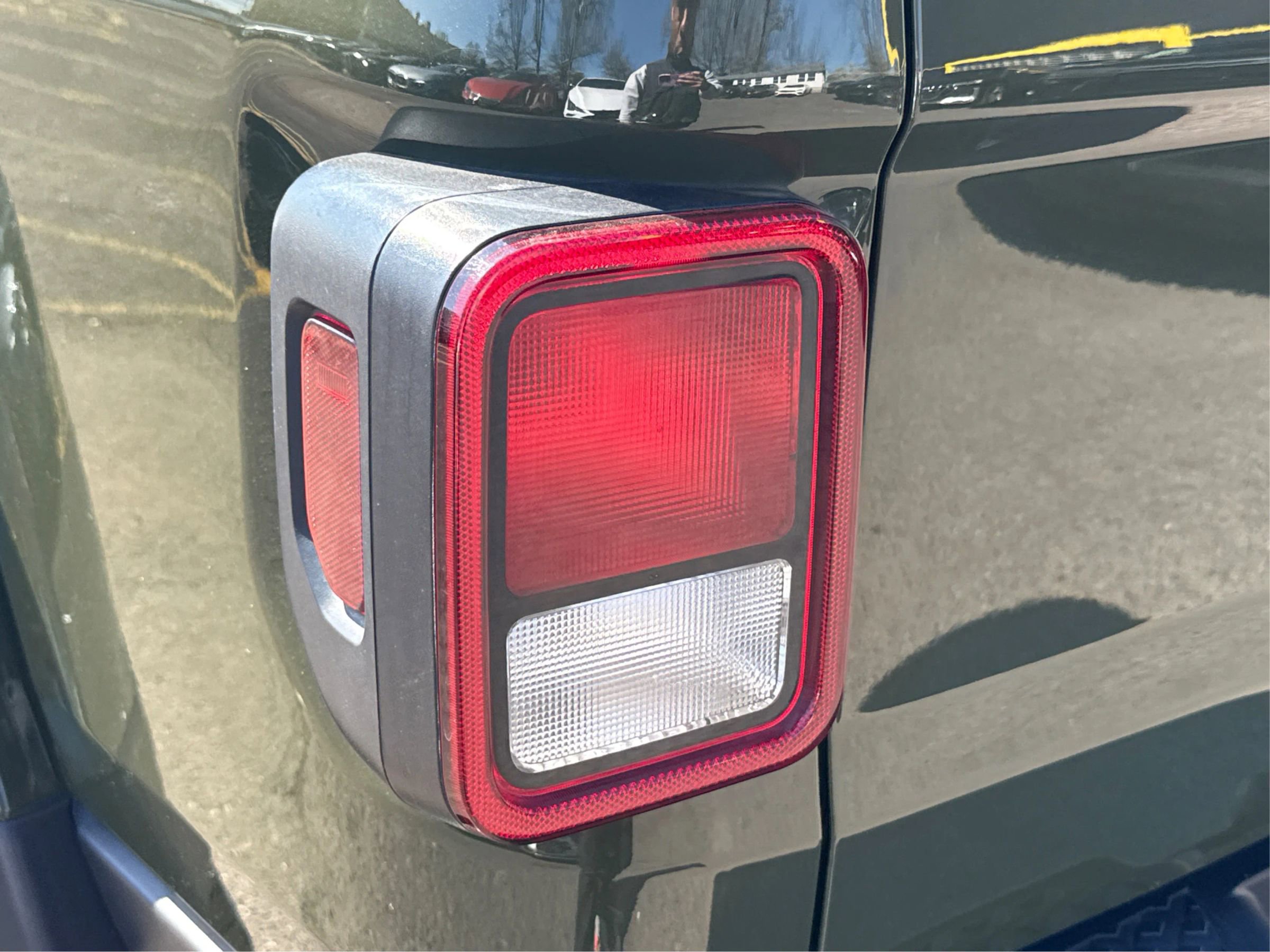 Used 2022 Jeep Gladiator Mojave w/ Cold Weather Group image 25