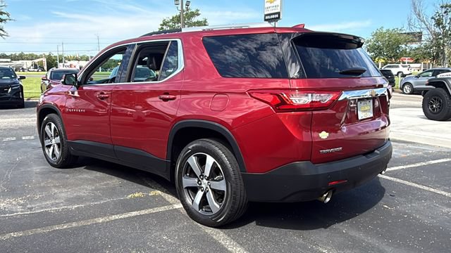 Used 2018 Chevrolet Traverse LT w/ LPO, Floor Liner Package FWD image 5