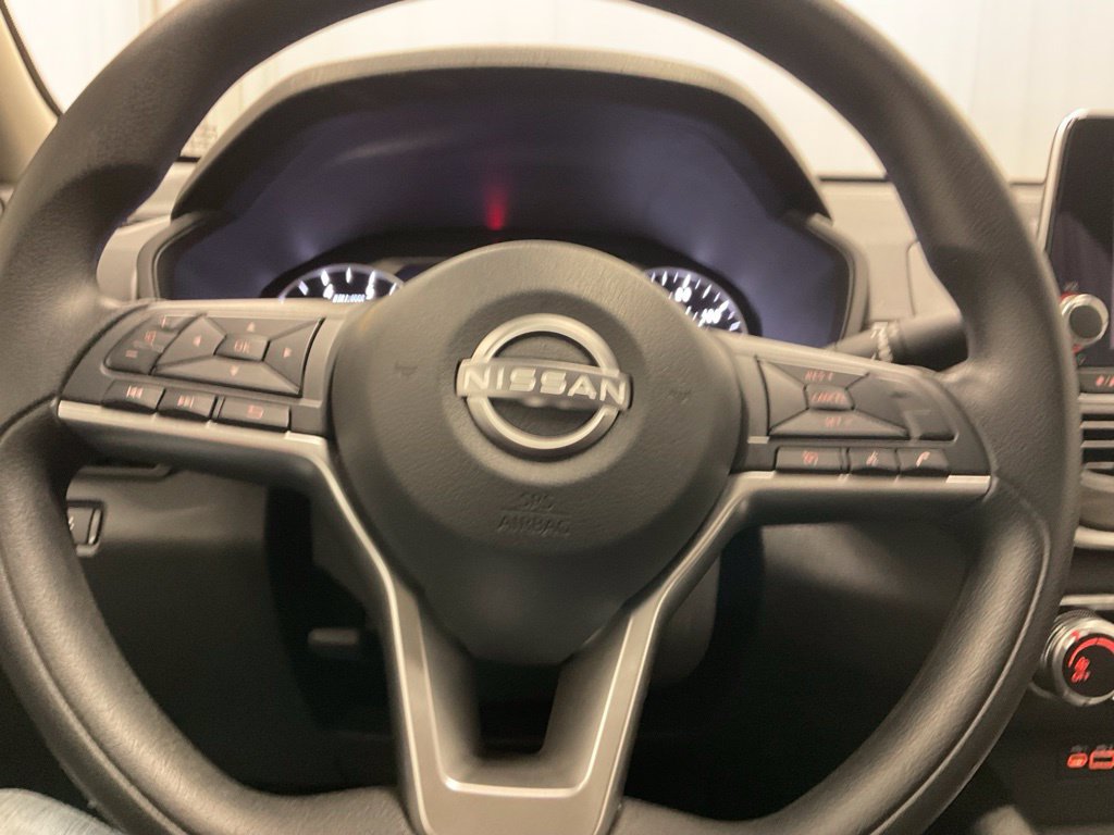 Used 2026 Nissan Altima 2.5 SV FWD image 18