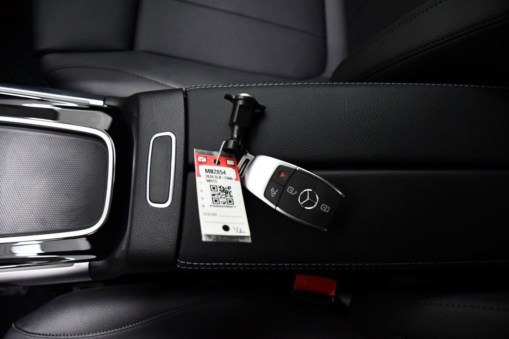 New 2026 Mercedes-Benz GLB 250 4MATIC image 21