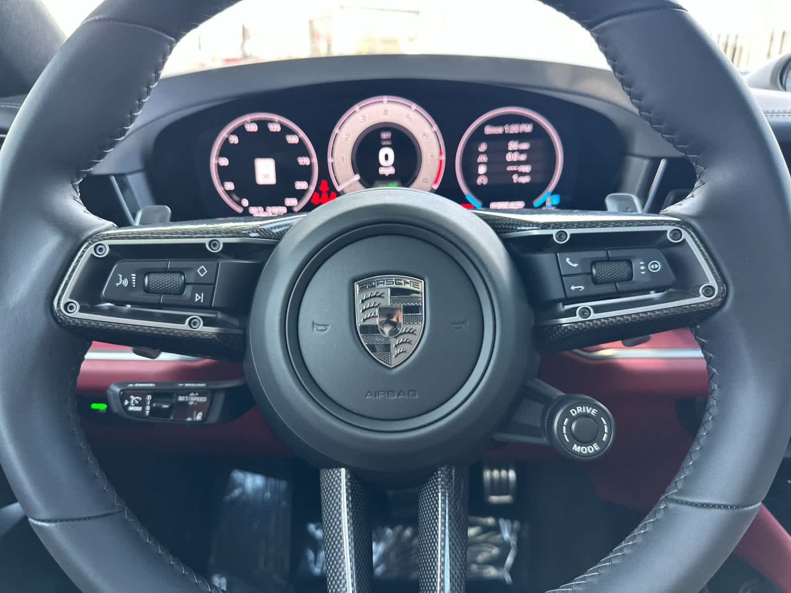 Certified 2025 Porsche Cayenne Turbo AWD/4WD image 27