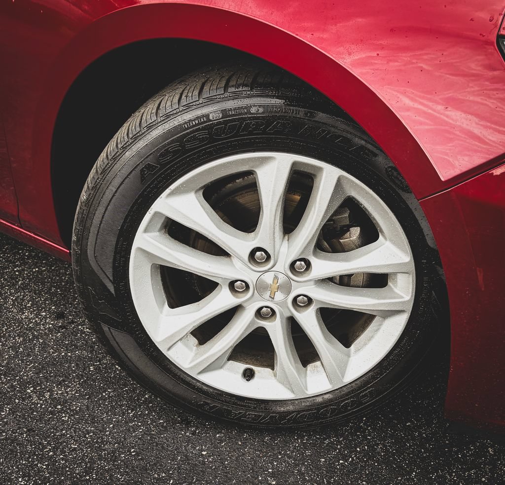 Used 2018 Chevrolet Malibu LT FWD image 23