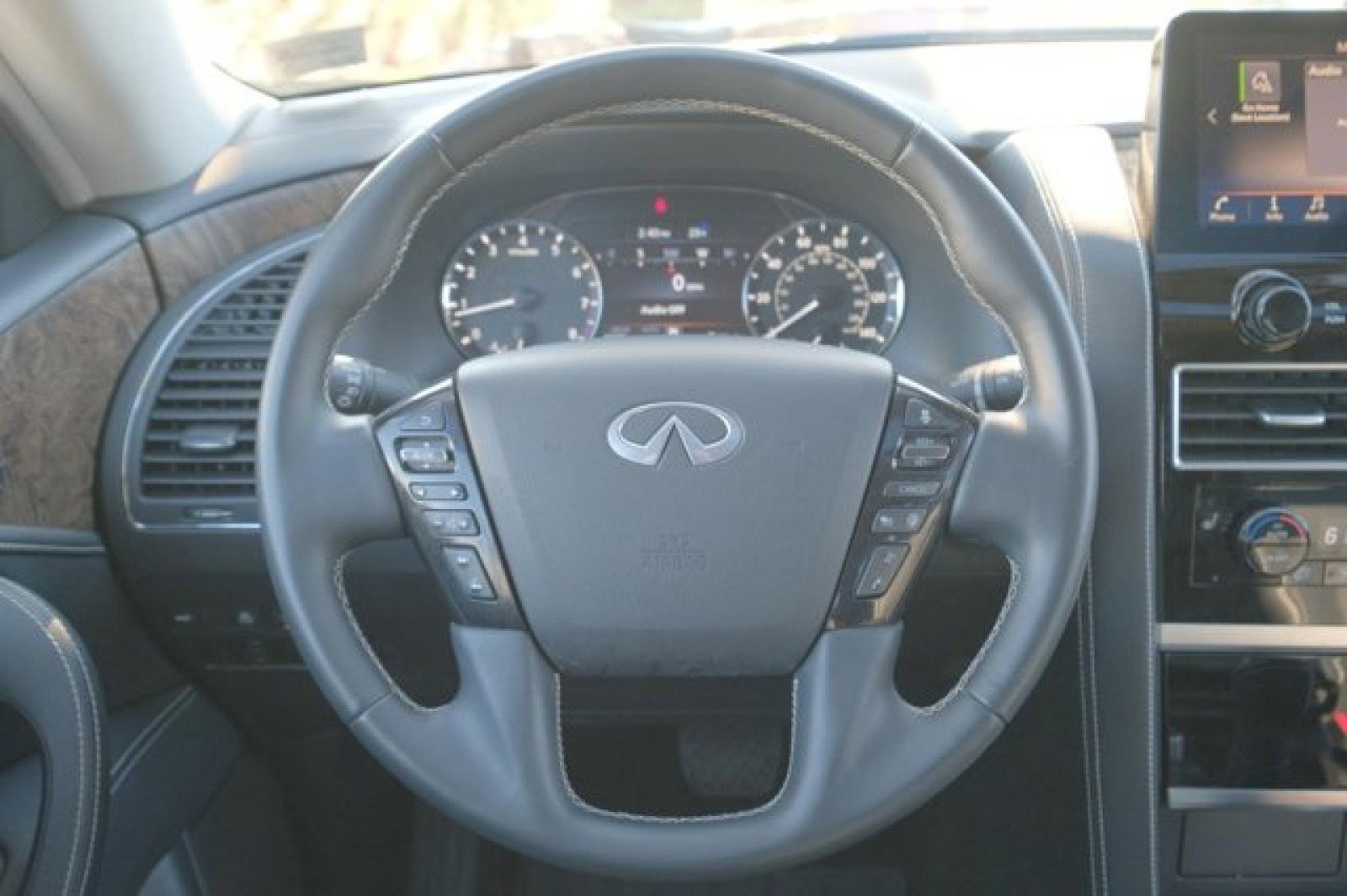 Certified 2023 INFINITI QX80 Premium Select w/ Cargo Package image 20