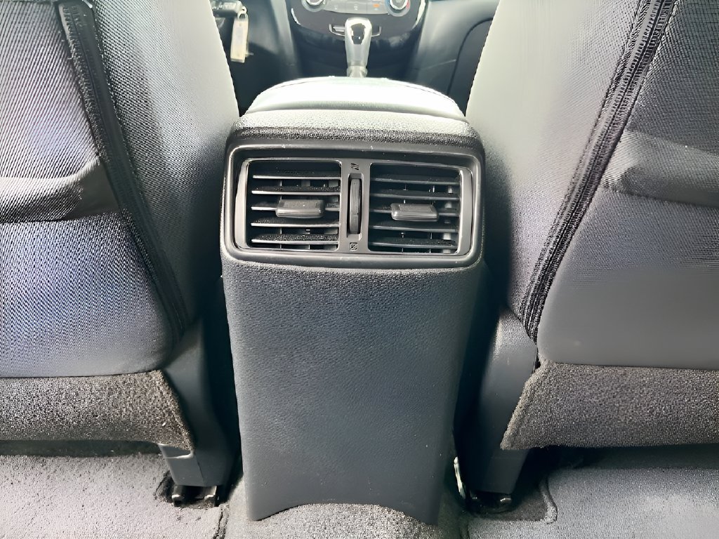 Used 2019 Nissan Rogue S w/ Special Edition Package AWD/4WD image 23