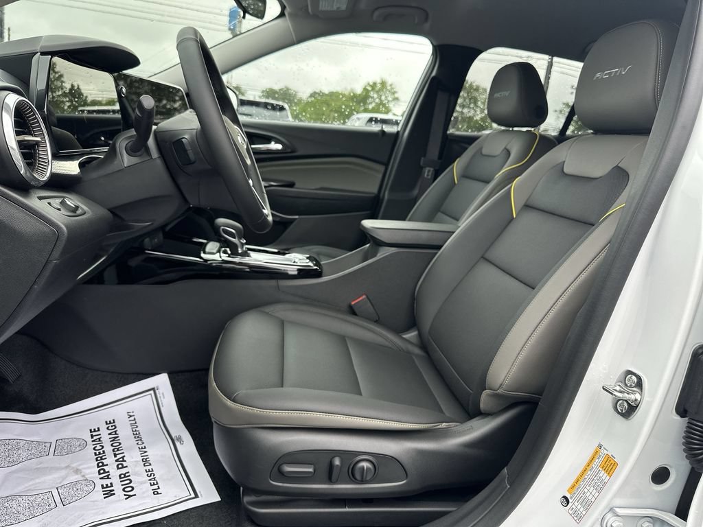 New 2026 Chevrolet Trax ACTIV w/ Driver Confidence Package FWD image 17