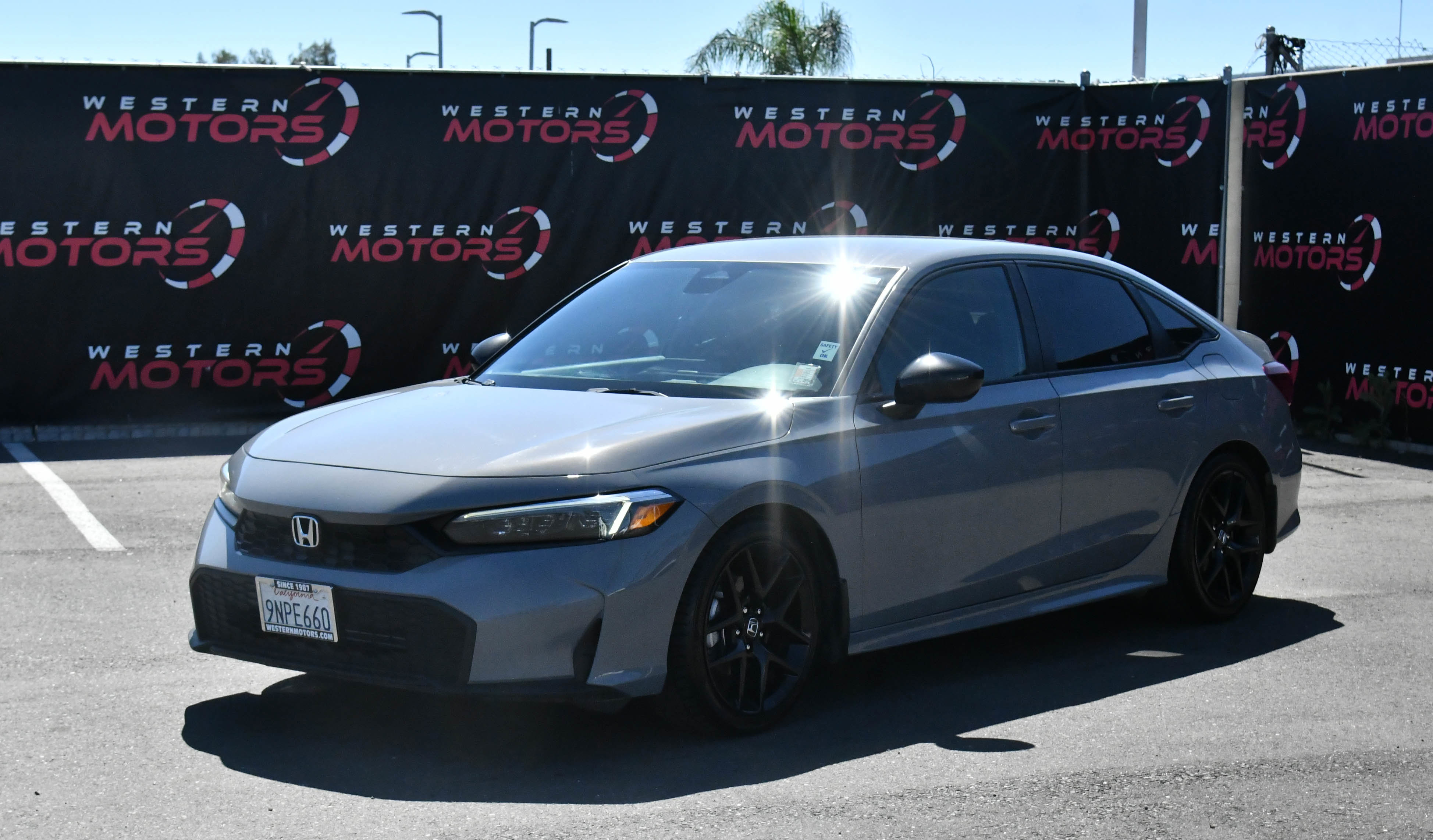 Used 2025 Honda Civic Sport image 3
