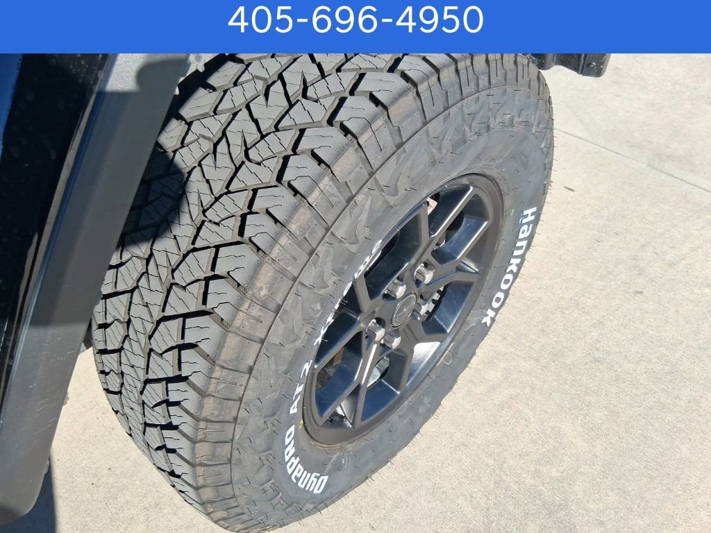 Used 2024 Jeep Gladiator Sport image 23