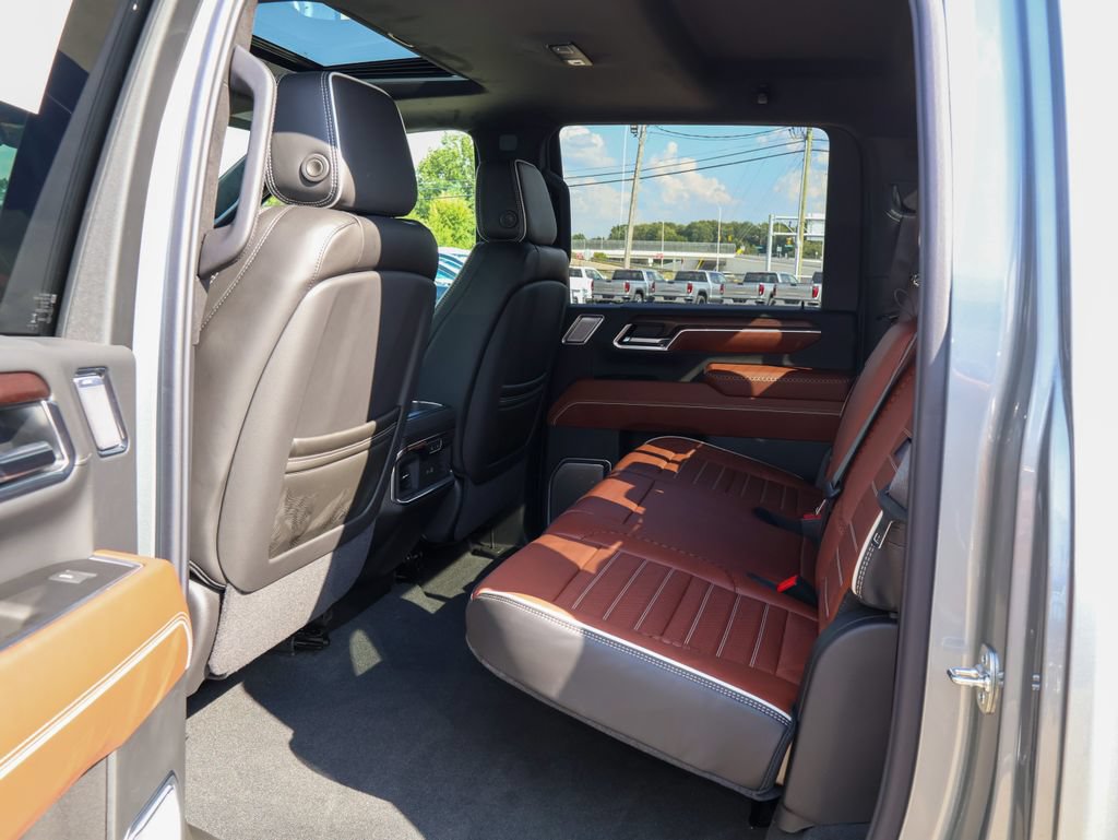 New 2026 GMC Sierra 3500 Denali Ultimate AWD/4WD image 12