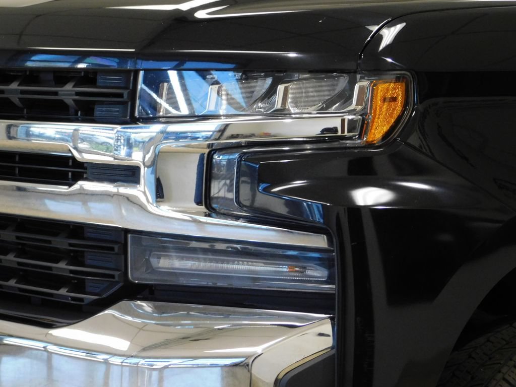 Used 2020 Chevrolet Silverado 1500 LT w/ Fleet Comfort Package AWD/4WD image 15