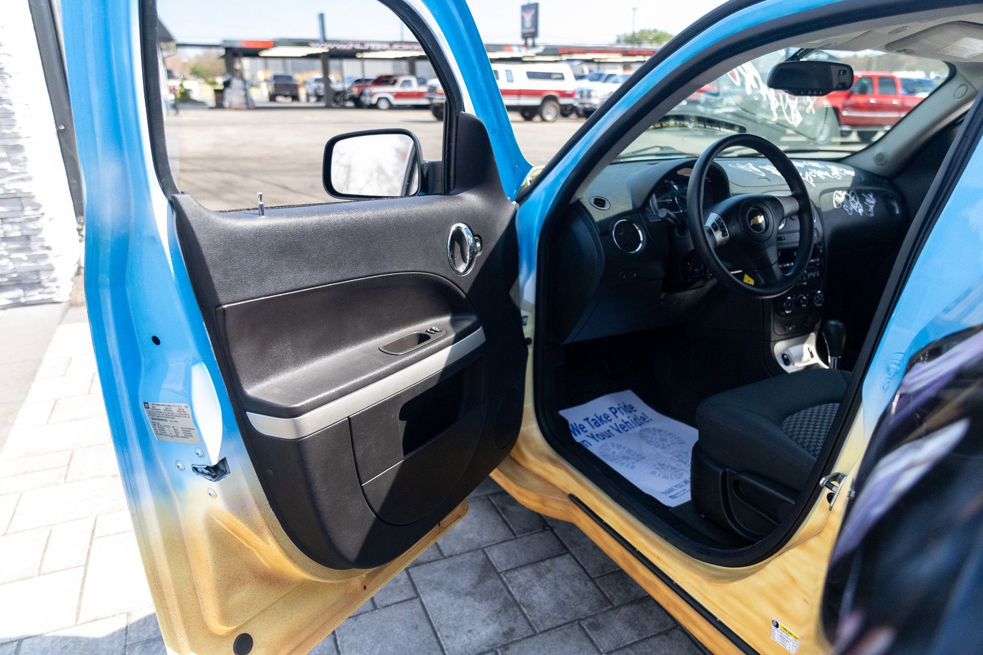 Used 2008 Chevrolet HHR LS image 23